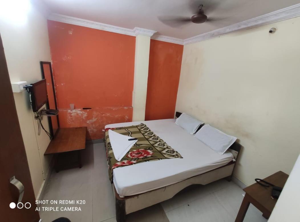 Hotel Sai Nivas Residency Хайдарабад Экстерьер фото
